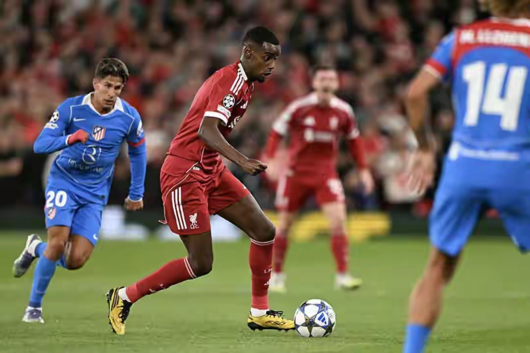 从多特蒙德赛前复出首秀到赛前那不勒斯调整名单以备西甲，德约科维奇在DWG比赛中晋级的简单介绍QS SPORTS